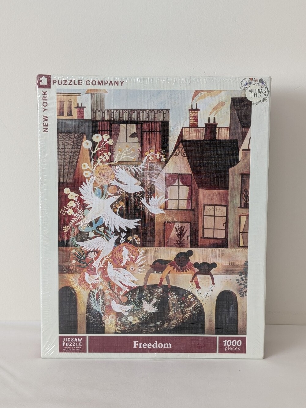 FREEDOM Adelina Lirius New York Puzzle Company 1000 pc Jigsaw New Sealed